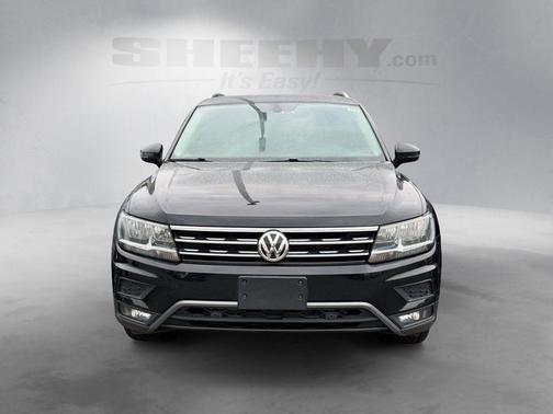Deep Black 2019 Volkswagen Tiguan 2.0T SEL