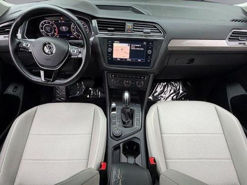 Deep Black 2019 Volkswagen Tiguan 2.0T SEL