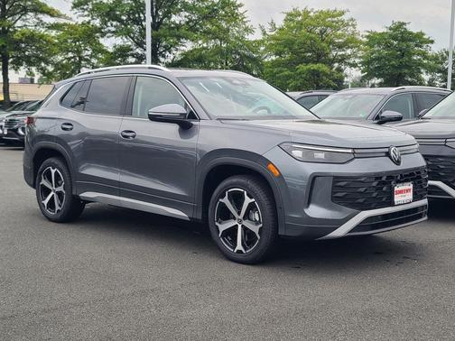 2025 Volkswagen Tiguan 2.0T SE 4MOTION