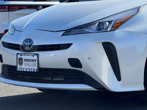 2019 Toyota Prius LE