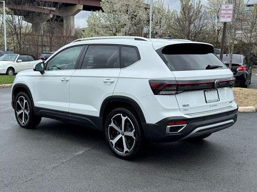 2025 Volkswagen Taos 1.5T SEL