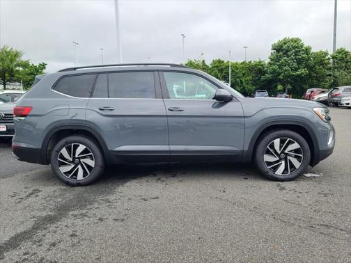 2025 Volkswagen Atlas 2.0T SE w/Technology 4MOTION