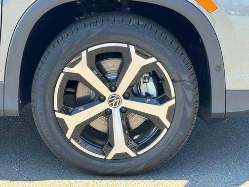 2026 Volkswagen Tiguan 2.0T SE 4MOTION