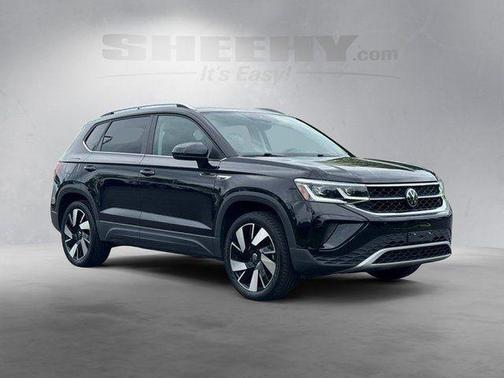 Deep Black 2023 Volkswagen Taos 1.5T SEL