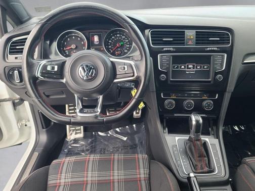 2016 Volkswagen Golf GTI 2.0T S 4-Door