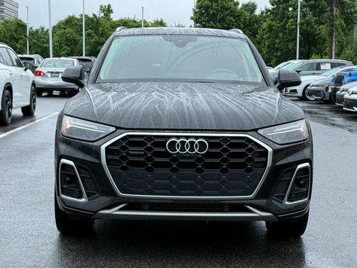Mythos Black Metallic 2023 Audi Q5 45 S line Premium Plus