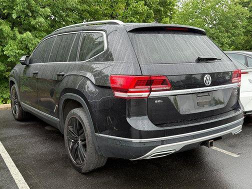Deep Black 2019 Volkswagen Atlas 3.6L SEL Premium