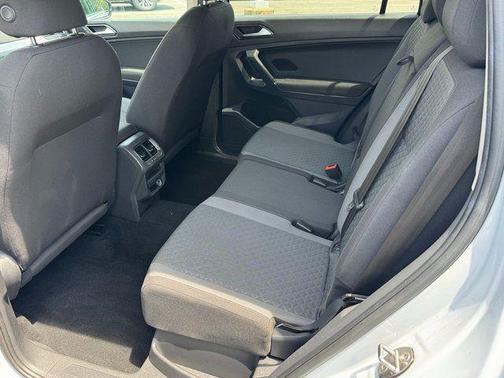 White Silver 2018 Volkswagen Tiguan 2.0T S 4MOTION