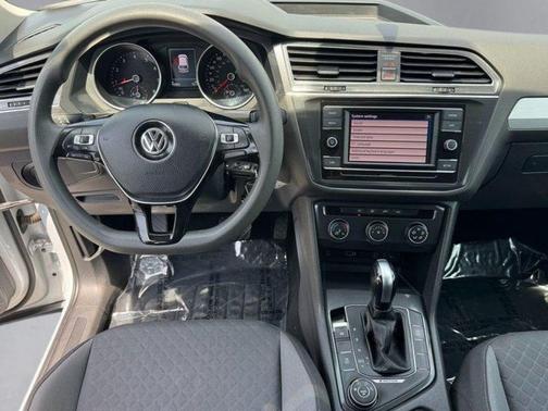 White Silver 2018 Volkswagen Tiguan 2.0T S 4MOTION