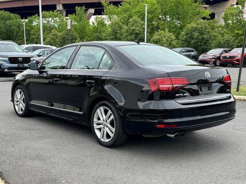 Black 2017 Volkswagen Jetta 1.8T SEL