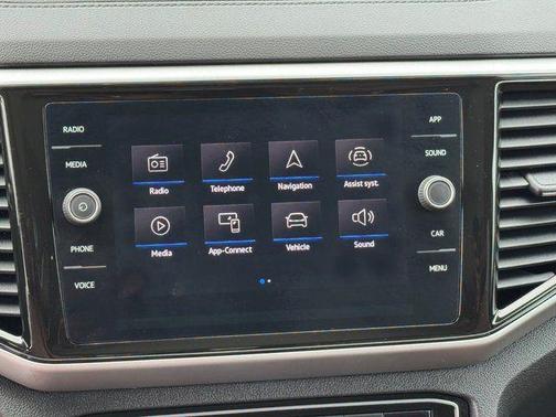 Pure White 2023 Volkswagen Atlas 3.6L SE w/Technology