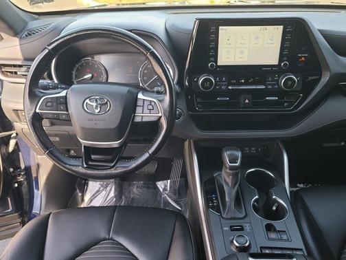 2022 Toyota Highlander XSE