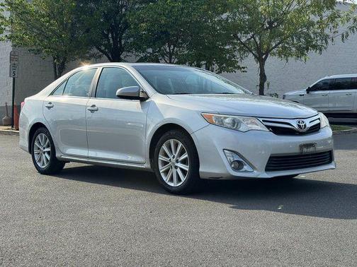 Classic Silver Metallic 2012 Toyota Camry XLE