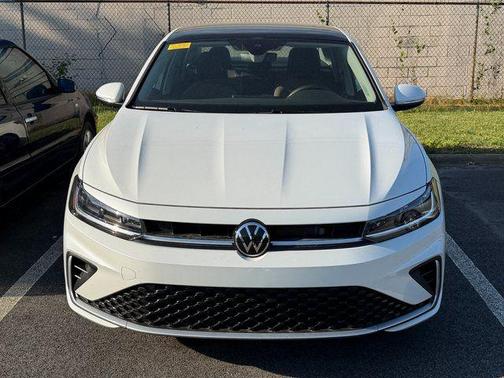 Opal White Pearl 2025 Volkswagen Jetta 1.5T SEL
