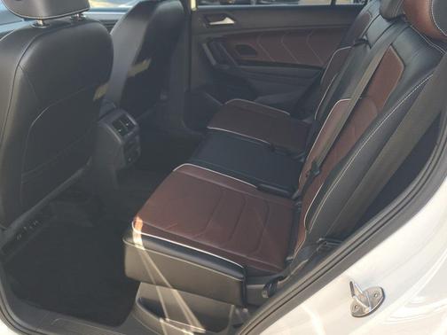 2024 Volkswagen Tiguan 2.0T SEL R-Line 4MOTION