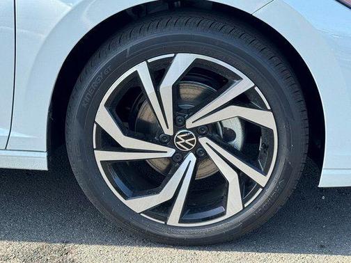 White Pearl 2026 Volkswagen Jetta 1.4T SEL