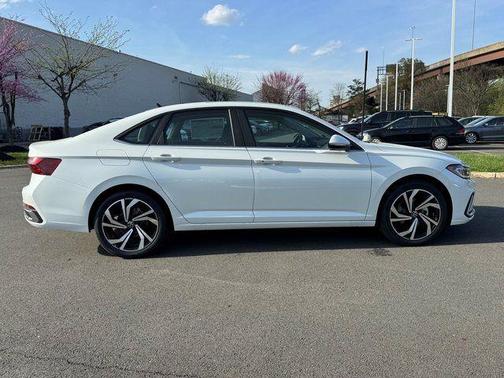 White Pearl 2026 Volkswagen Jetta 1.4T SEL