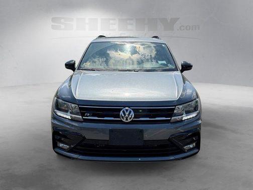 Platinum Gray Metallic 2021 Volkswagen Tiguan 2.0T SE R-Line Black