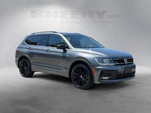 Platinum Gray Metallic 2021 Volkswagen Tiguan 2.0T SE R-Line Black