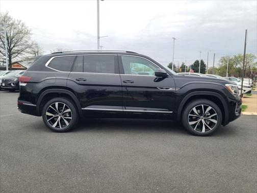 2025 Volkswagen Atlas 2.0T SEL Premium R-Line 4MOTION