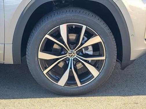 2025 Volkswagen Atlas 2.0T SEL Premium R-Line 4MOTION