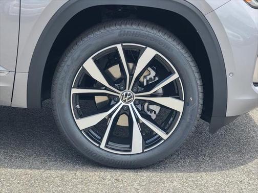2025 Volkswagen Atlas 2.0T SEL Premium R-Line 4MOTION