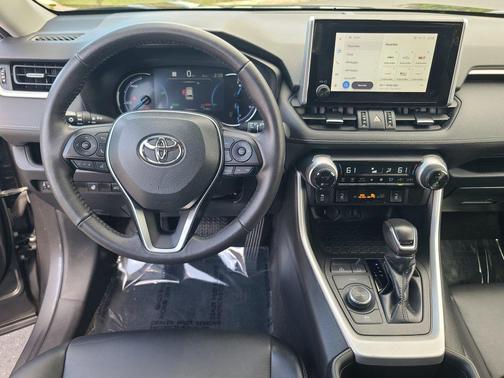 2023 Toyota RAV4 Hybrid XLE Premium