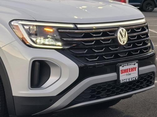 2026 Volkswagen Atlas Peak Edition