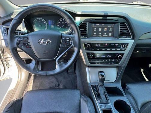 Quartz White Pearl 2016 Hyundai SONATA Sport