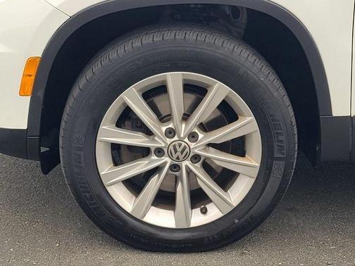 2017 Volkswagen Tiguan Limited 2.0T