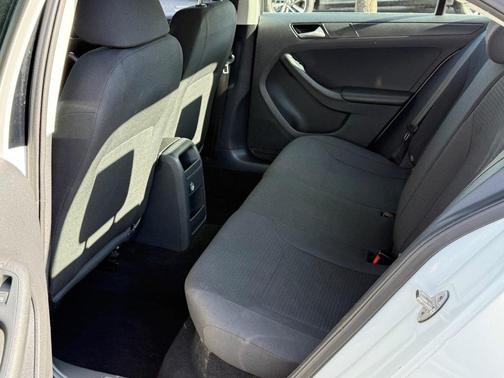 2015 Volkswagen Jetta 2.0L S