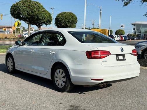 2015 Volkswagen Jetta 2.0L S