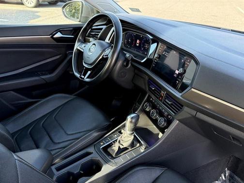 2019 Volkswagen Jetta 1.4T SEL Premium