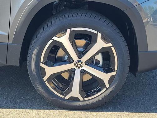 2025 Volkswagen Taos 1.5T SEL