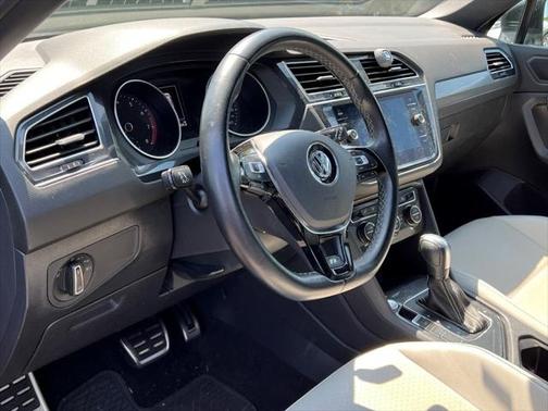 2021 Volkswagen Tiguan 2.0T SE R-Line Black