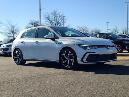 2024 Volkswagen Golf GTI 2.0T SE DSG