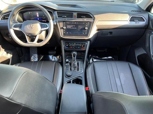 2024 Volkswagen Tiguan 2.0T SE 4MOTION