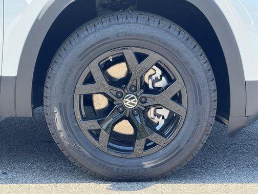 2026 Volkswagen Atlas Peak Edition