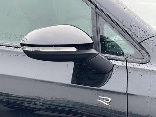 2026 Volkswagen Golf R 2.0T DSG