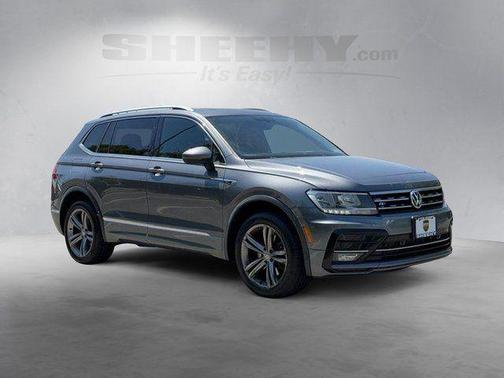 Platinum Gray Metallic 2019 Volkswagen Tiguan 2.0T SEL R-Line
