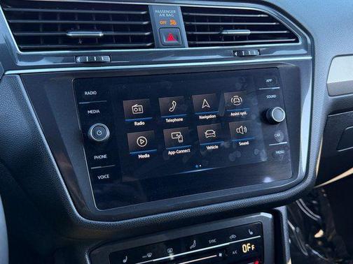 2023 Volkswagen Tiguan 2.0T SE R-Line Black 4MOTION