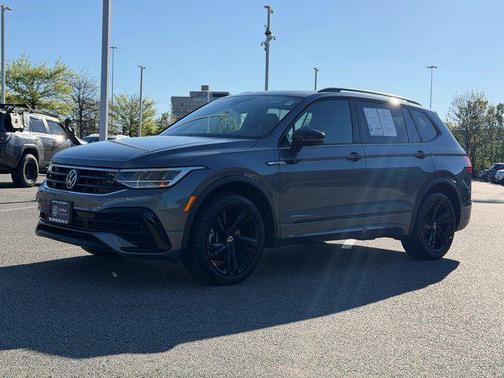 2023 Volkswagen Tiguan 2.0T SE R-Line Black 4MOTION