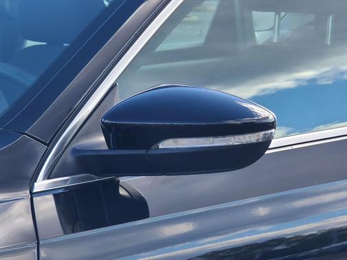 2016 Volkswagen Passat 1.8T S