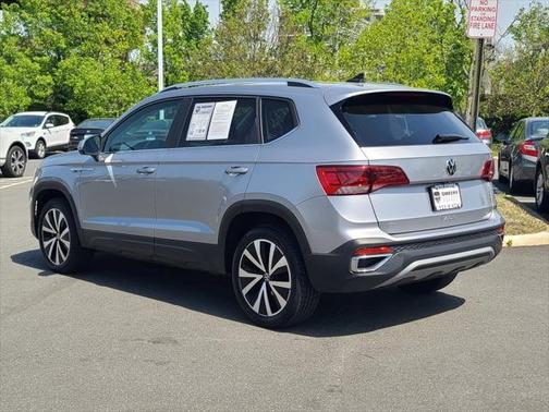 2024 Volkswagen Taos SE