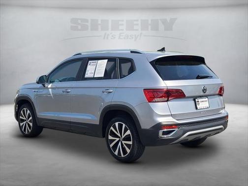 2024 Volkswagen Taos SE