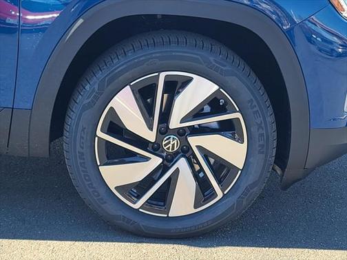 2025 Volkswagen Atlas 2.0T SE w/Technology 4MOTION