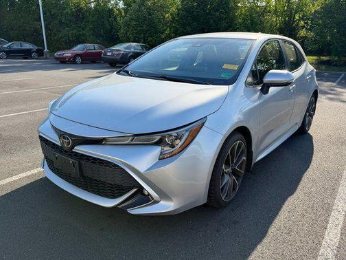 Classic Silver Metallic 2022 Toyota Corolla XSE