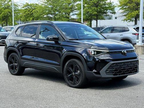 Deep Black 2025 Volkswagen Taos 1.5T SE Black