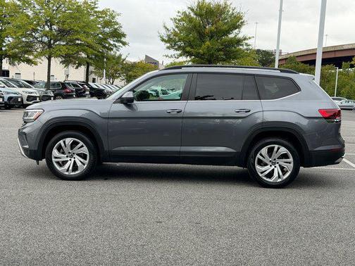 Platinum Gray Metallic 2021 Volkswagen Atlas 3.6L SE w/Technology