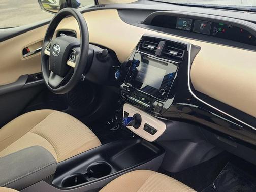 2016 Toyota Prius Two